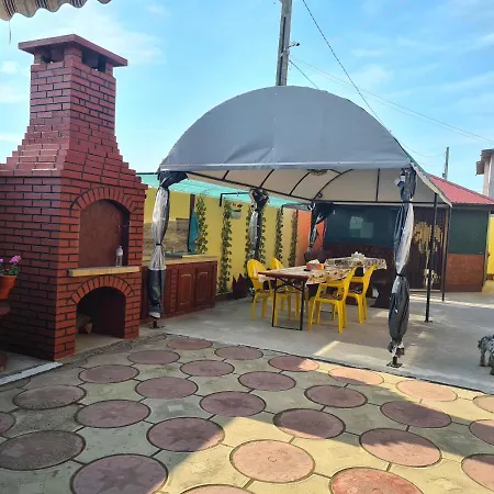 Casa Raul Δωμάτια σε οικογενειακή κατοικία Două Mai