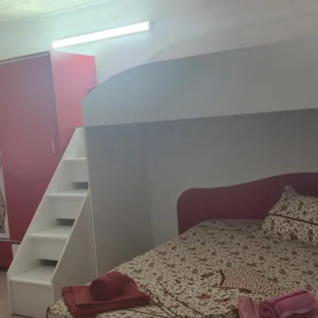 Casa Raul Δωμάτια σε οικογενειακή κατοικία