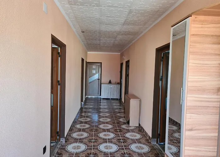 Δωμάτια σε οικογενειακή κατοικία Casa Raul Două Mai